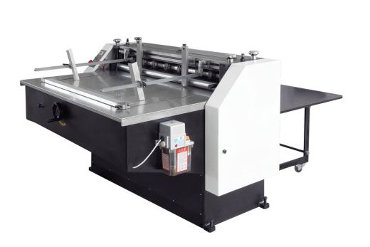 GR-1300 automatische Kartonschneidmaschine 1