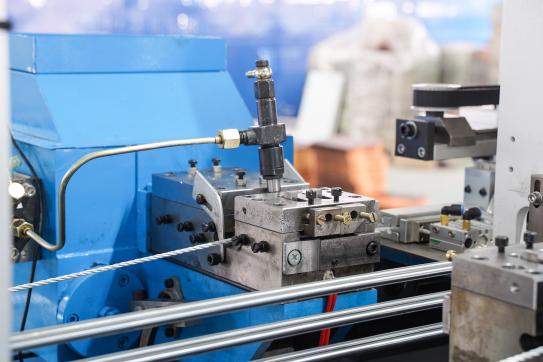 PRY-450A Papiertüten-Seileinziehmaschine 7