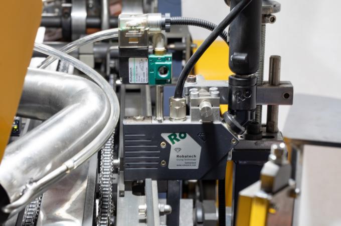 PRY-220/300 Hochgeschwindigkeits-Eiscreme-Kegel-Typ Papierküppel-Hülsen-Formungsmaschine 11