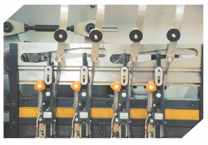 PRY-8D Sammel- und Buchsattel-Stick- und Trimmmaschine 7