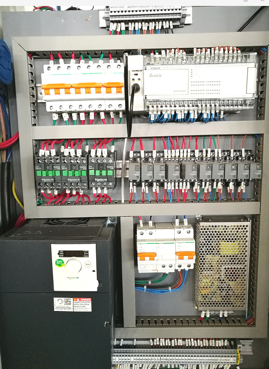 PRY-8D Sammel- und Buchsattel-Stick- und Trimmmaschine 10